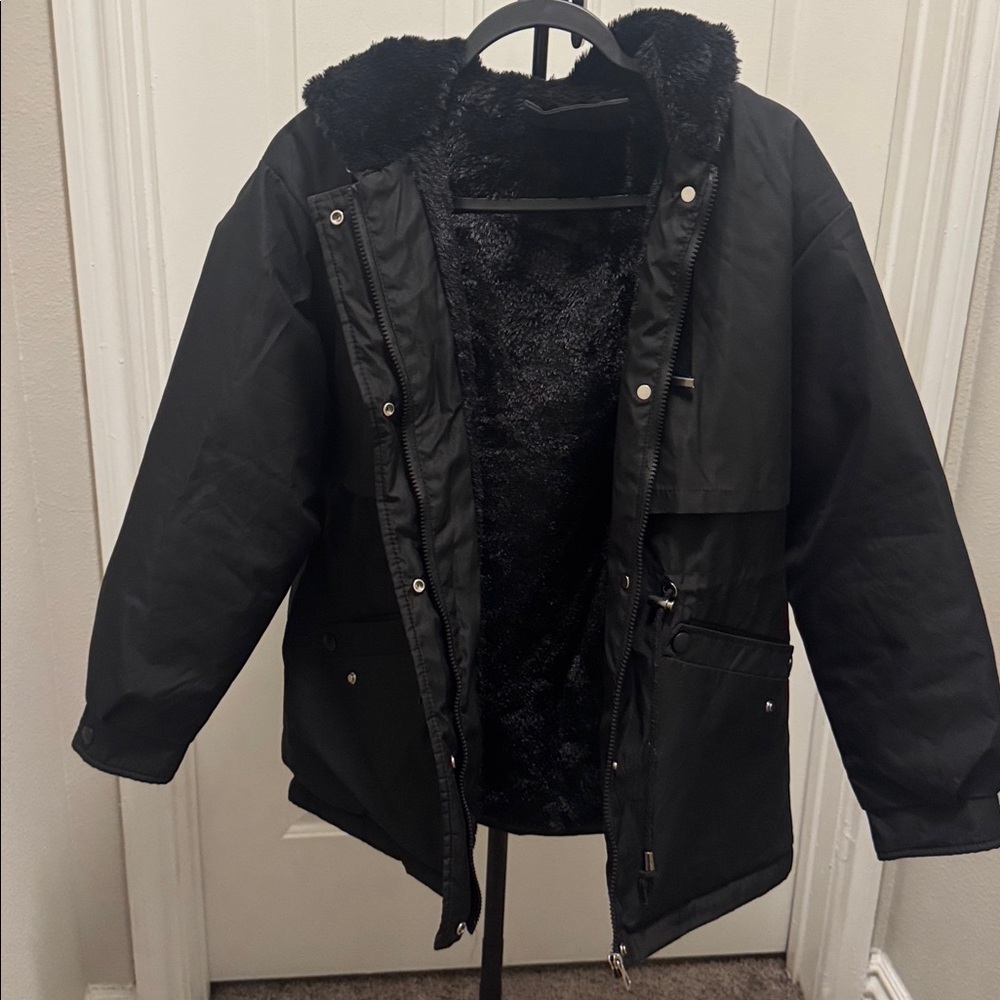 Warm Black Hooded Coat with Faux Fur